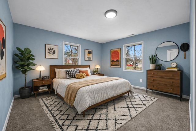 208 E Avenue A, Griffith, IN 46319