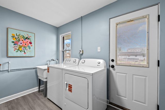 208 E Avenue A, Griffith, IN 46319