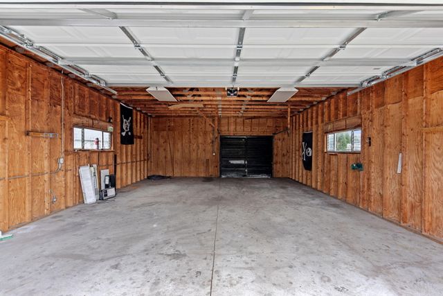 208 E Avenue A, Griffith, IN 46319