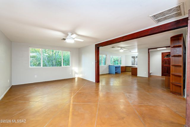 8851 N Loeffler Lane, Tucson, AZ 85742