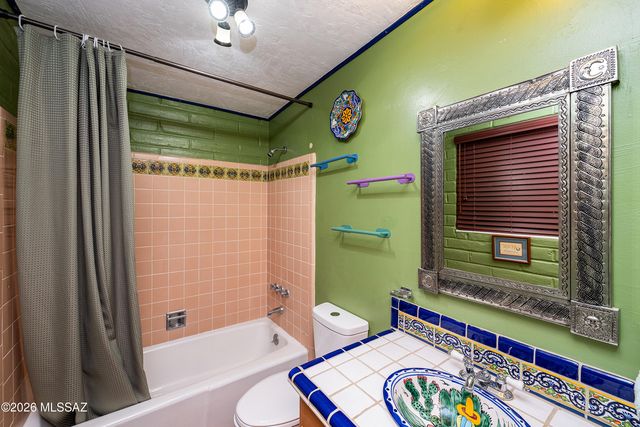 8851 N Loeffler Lane, Tucson, AZ 85742