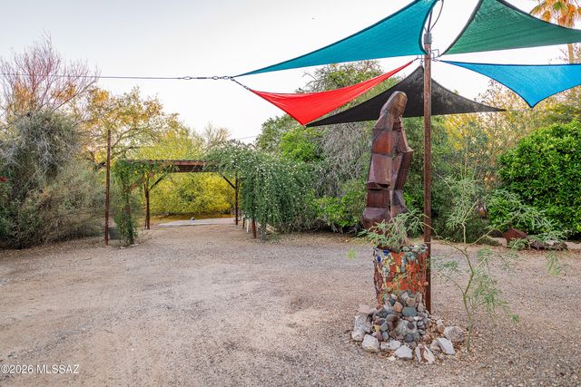 8851 N Loeffler Lane, Tucson, AZ 85742