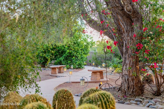 8851 N Loeffler Lane, Tucson, AZ 85742