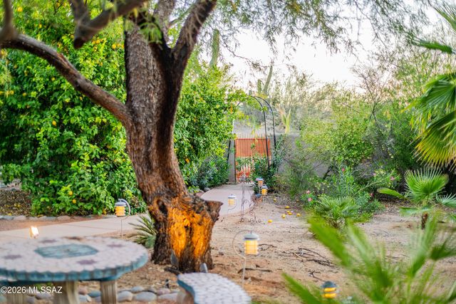 8851 N Loeffler Lane, Tucson, AZ 85742