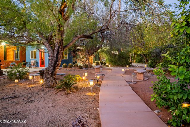 8851 N Loeffler Lane, Tucson, AZ 85742