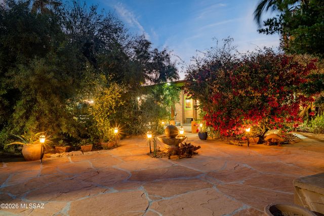 8851 N Loeffler Lane, Tucson, AZ 85742