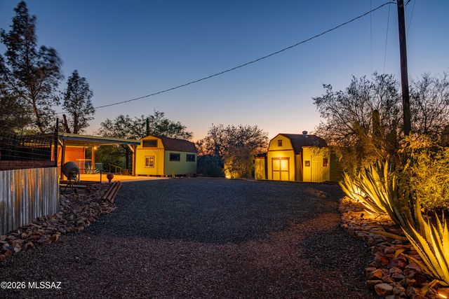 8851 N Loeffler Lane, Tucson, AZ 85742