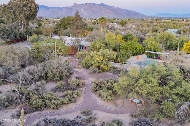 8851 N Loeffler Lane, Tucson, AZ 85742