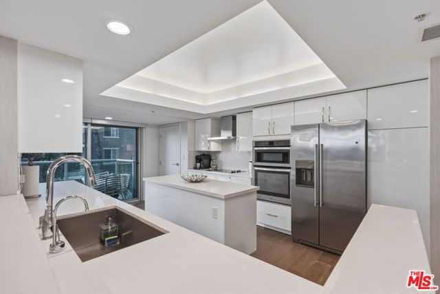 13700 Marina Pointe Drive 305, Marina Del Rey, CA 90292