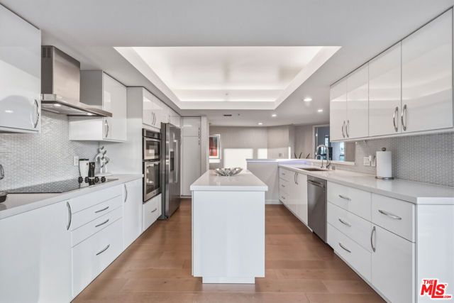 13700 Marina Pointe Drive 305, Marina Del Rey, CA 90292