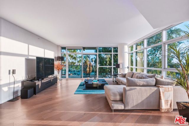13700 Marina Pointe Drive 305, Marina Del Rey, CA 90292