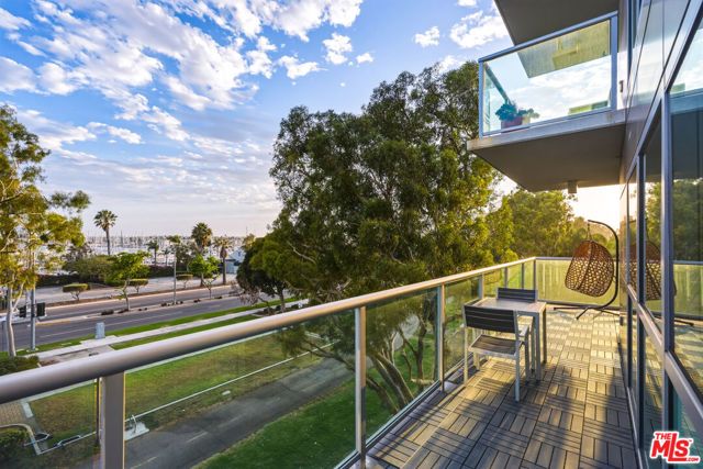 13700 Marina Pointe Drive 305, Marina Del Rey, CA 90292