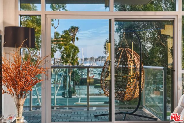 13700 Marina Pointe Drive 305, Marina Del Rey, CA 90292