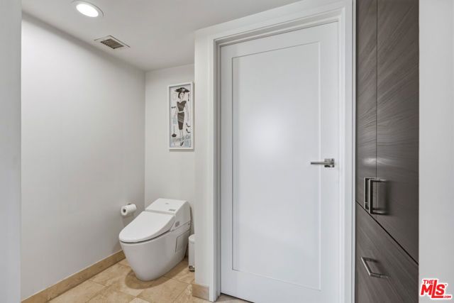 13700 Marina Pointe Drive 305, Marina Del Rey, CA 90292