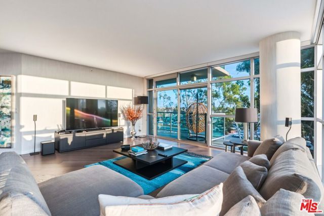 13700 Marina Pointe Drive 305, Marina Del Rey, CA 90292