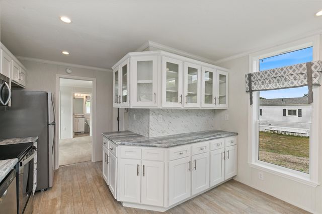 84 Caddy Drive, Salem, NH 03079
