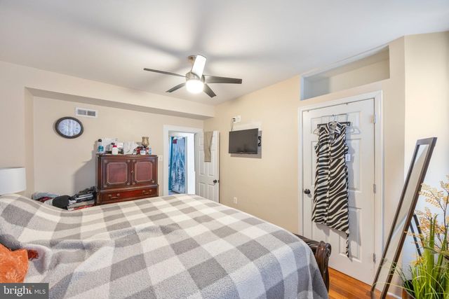 30 N ELLAMONT ST, Baltimore, MD 21229