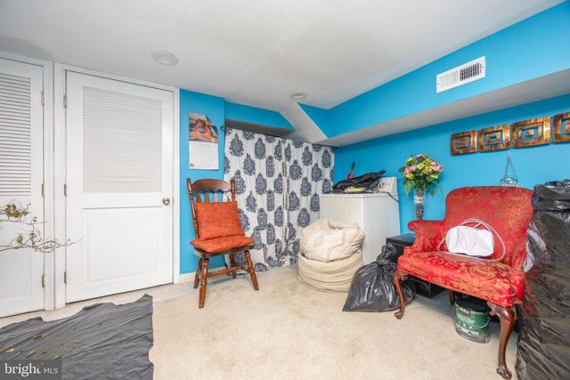 30 N ELLAMONT ST, Baltimore, MD 21229