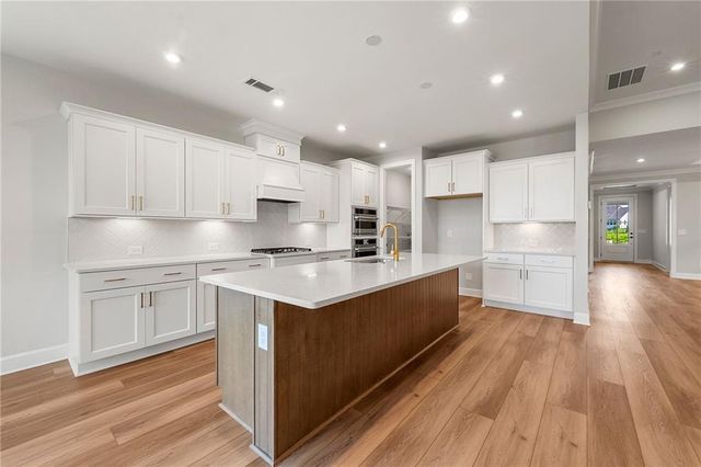 65 Blackshear Court, Hoschton, GA 30548