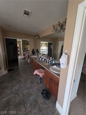 519 Sunrise Villa Drive, Las Vegas, NV 89110