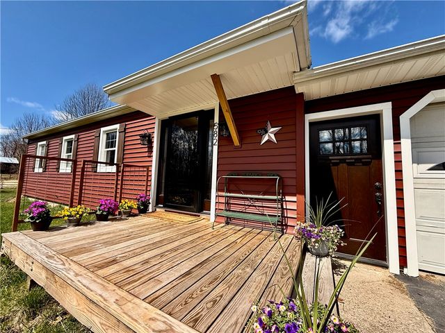 582 Brooks Road, Henrietta, NY 14586