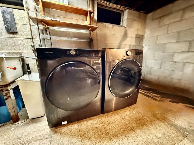 582 Brooks Road, Henrietta, NY 14586