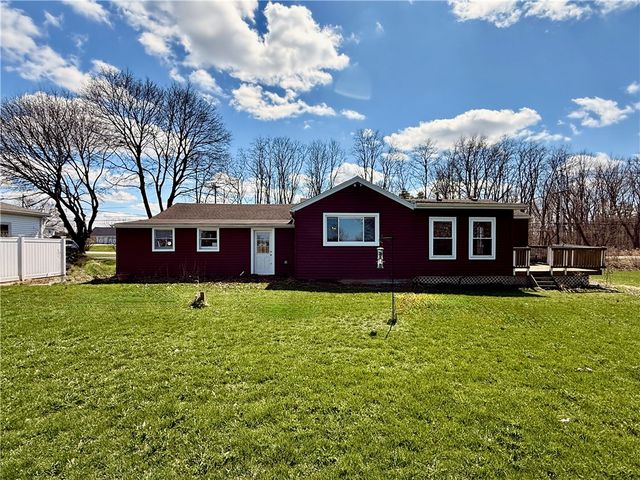 582 Brooks Road, Henrietta, NY 14586