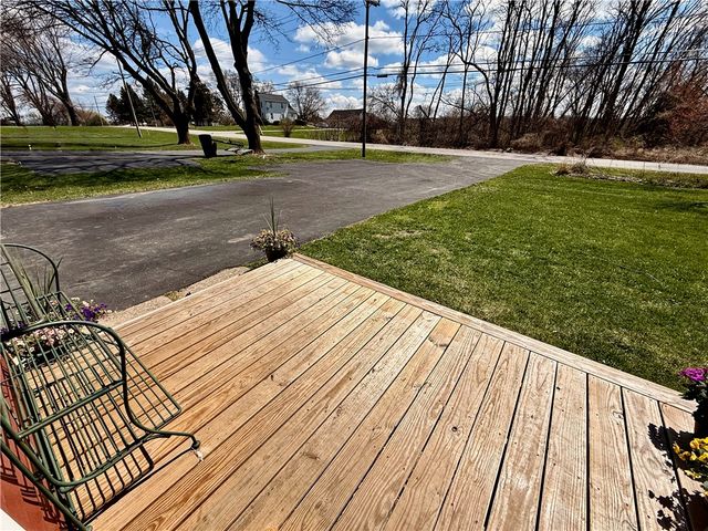 582 Brooks Road, Henrietta, NY 14586