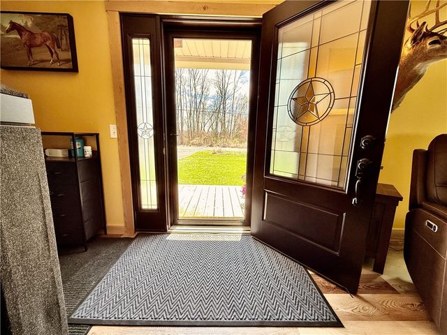 582 Brooks Road, Henrietta, NY 14586