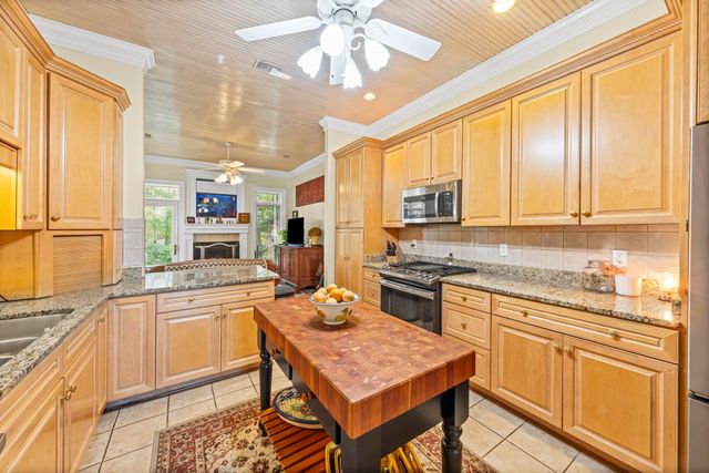 450 CHERRY RD, Eads, TN 38028