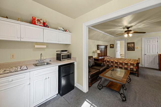 450 CHERRY RD, Eads, TN 38028