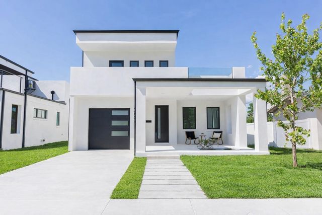 2521 18TH AVENUE N, St Petersburg, FL 33713