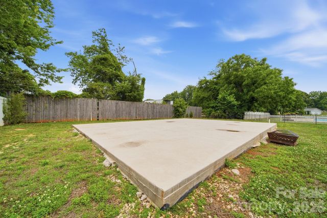 348 Palmer Circle, Rockwell, NC 28138