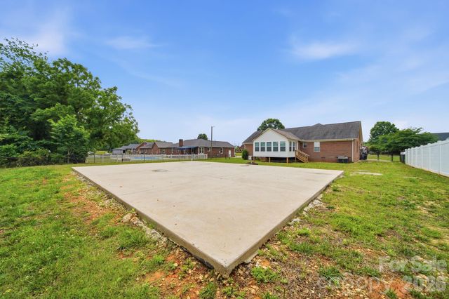 348 Palmer Circle, Rockwell, NC 28138