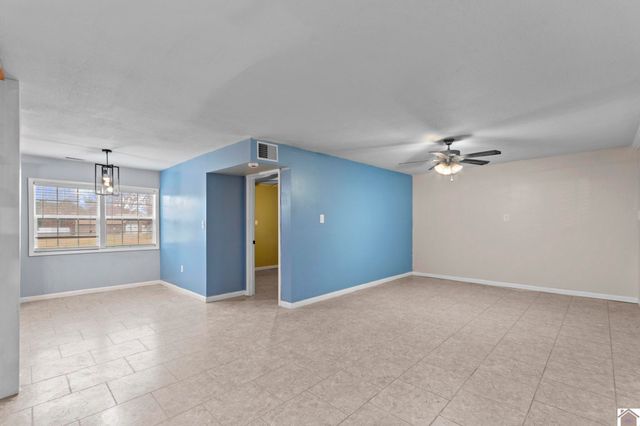 418 Powell St, Benton, KY 42025