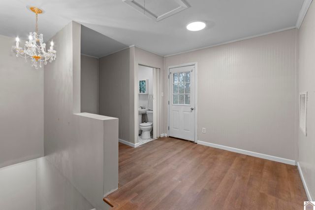 418 Powell St, Benton, KY 42025