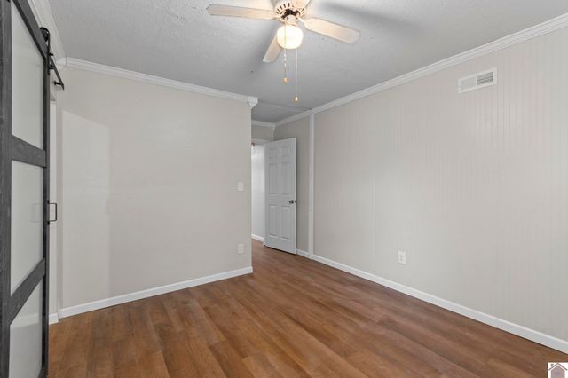 418 Powell St, Benton, KY 42025