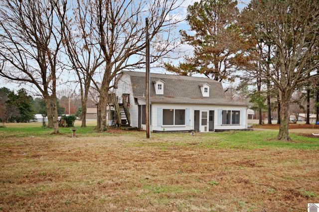 418 Powell St, Benton, KY 42025