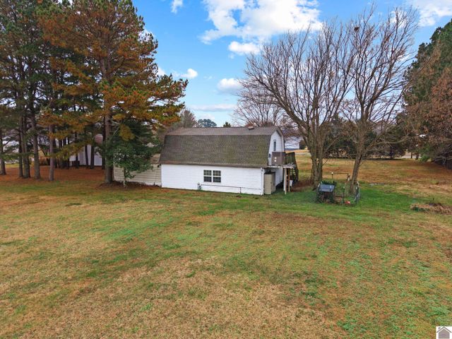 418 Powell St, Benton, KY 42025