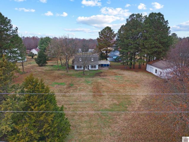 418 Powell St, Benton, KY 42025