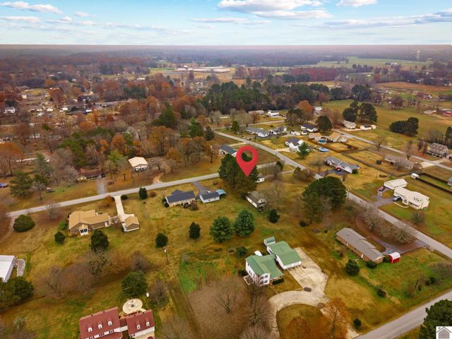 418 Powell St, Benton, KY 42025