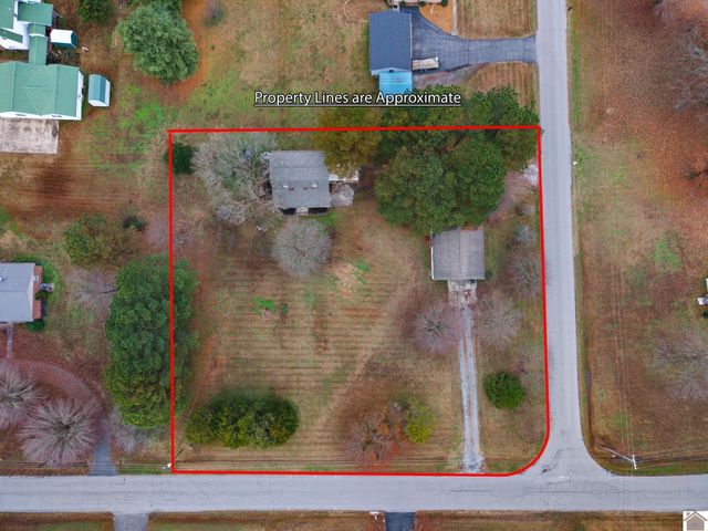 418 Powell St, Benton, KY 42025