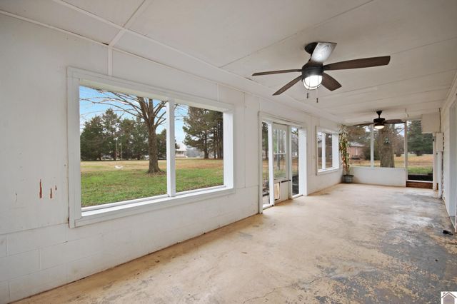 418 Powell St, Benton, KY 42025