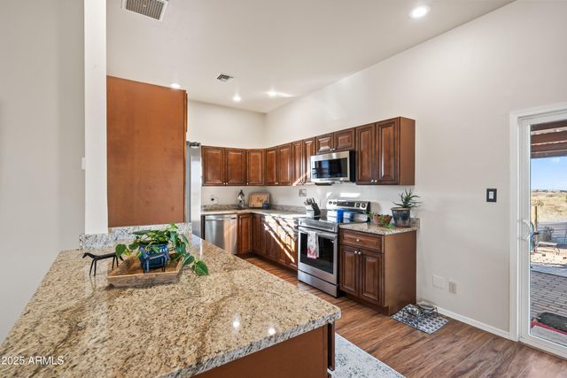 105 LOS ENCINOS Road, Sonoita, AZ 85637