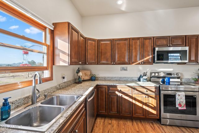 105 LOS ENCINOS Road, Sonoita, AZ 85637