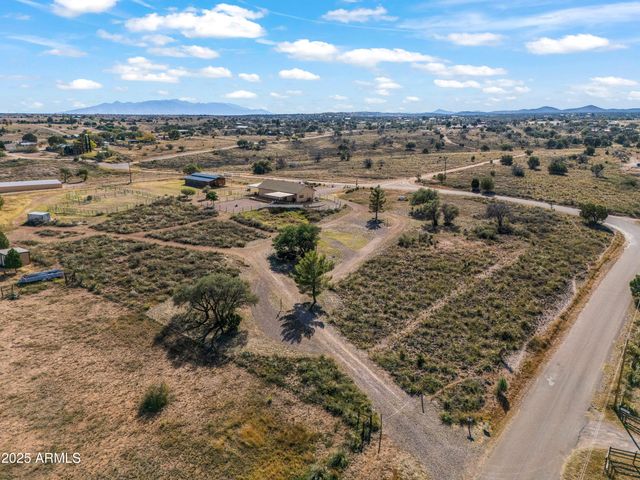 105 LOS ENCINOS Road, Sonoita, AZ 85637