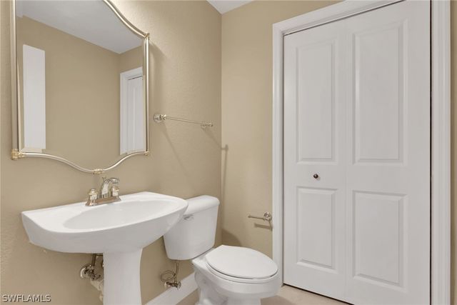 3555 Avion Woods CT 501, Naples, FL 34104