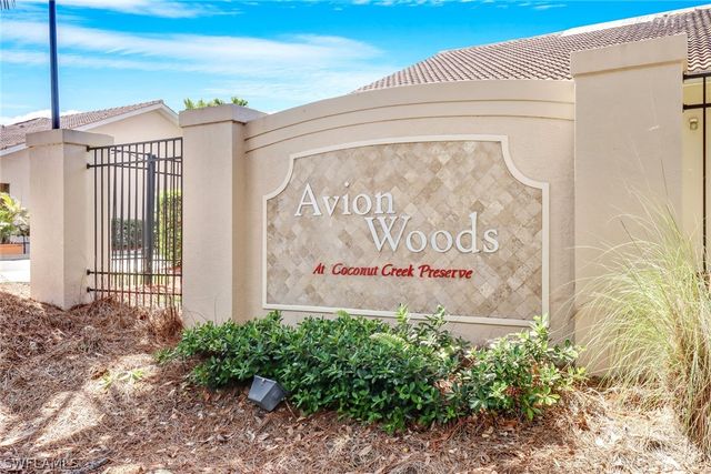 3555 Avion Woods CT 501, Naples, FL 34104