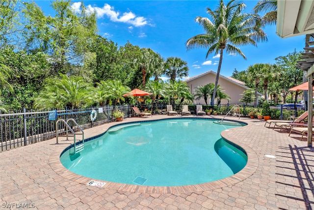 3555 Avion Woods CT 501, Naples, FL 34104