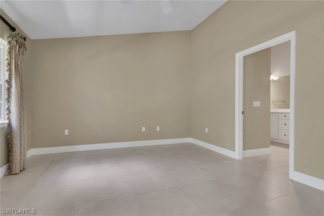 3555 Avion Woods CT 501, Naples, FL 34104